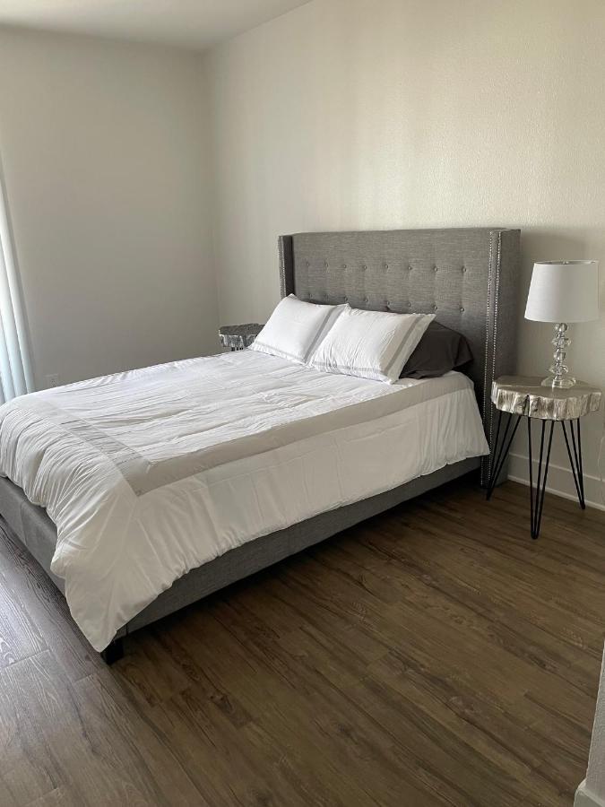 Villa Marina - Modern & Immaculate, Spacious, Gated Condo With Fireplace Pool, Gym, 2 Master Bedrooms Los Ángeles Exterior foto